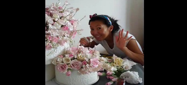 Elle met un an à fabriquer son gâteau de mariage. Le résultat est HALLUCINANT!